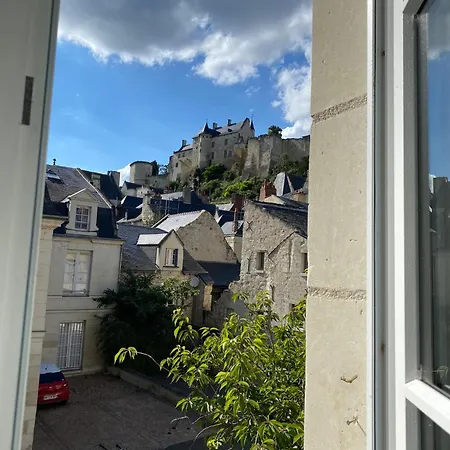 Appartement Cosy Avec Vue Sur Le Chateau Chinon Esterno foto